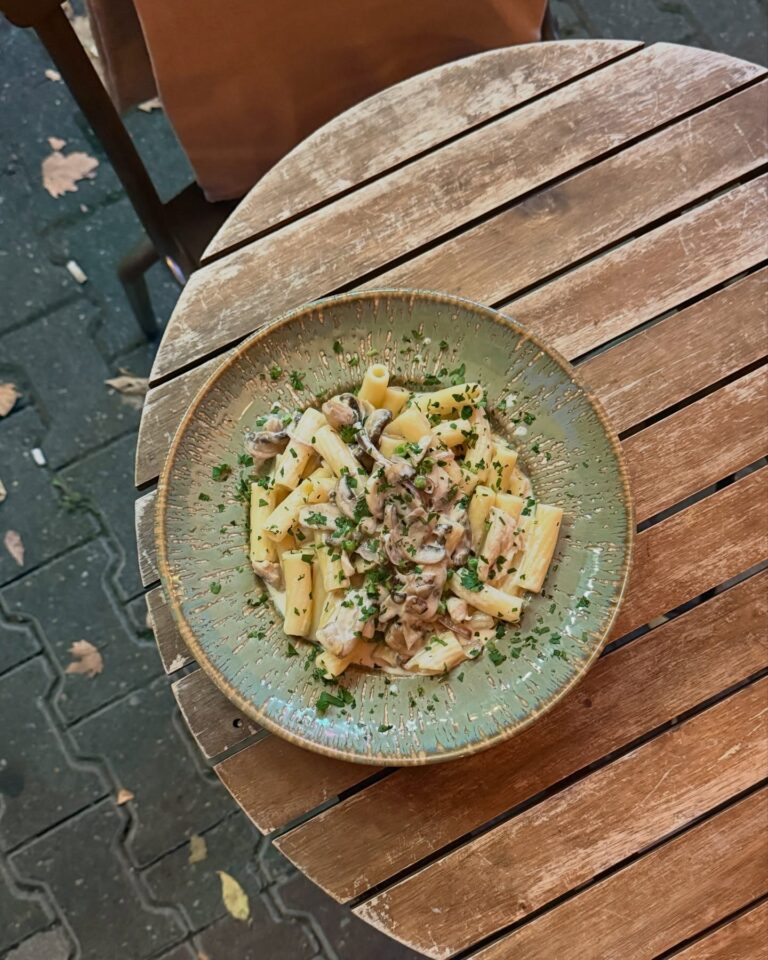 Instagram post from nonna.ciccia.frankfurt. This post is in position 6.